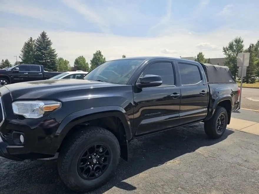 2021 Toyota Tacoma 4x4 SR photo 1