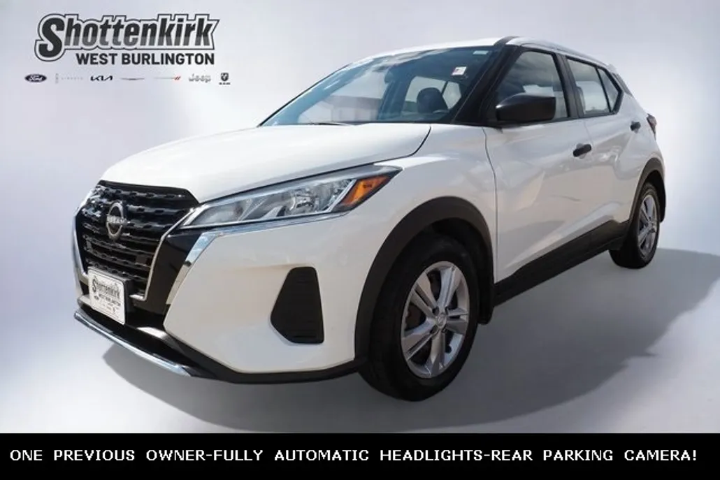2023 Nissan Kicks S photo 1