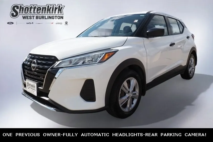 2023 Nissan Kicks S photo 1