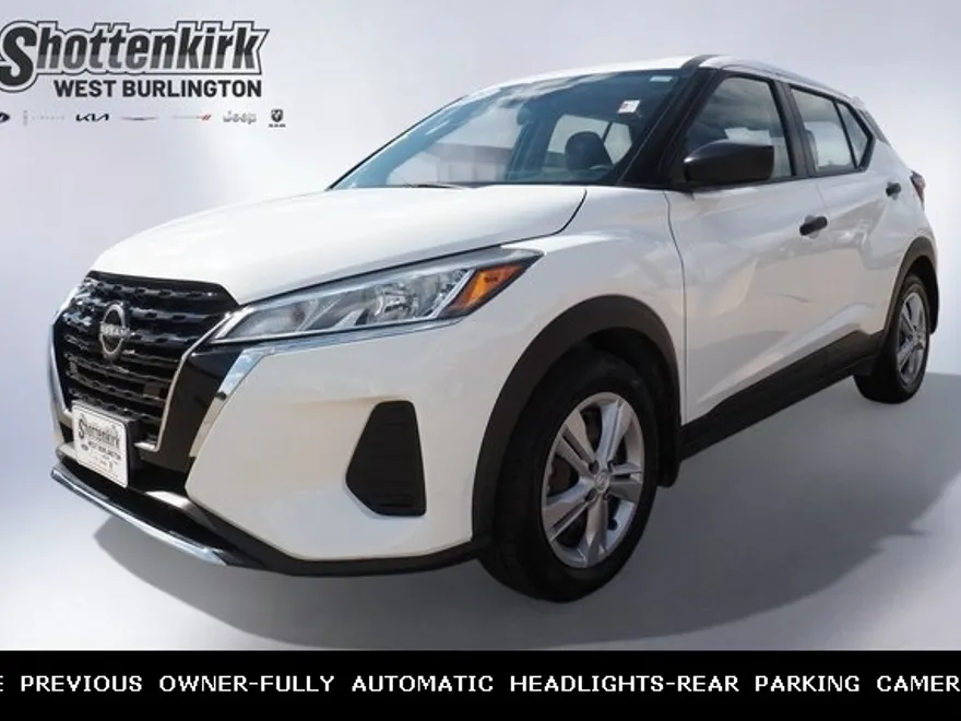 2023 Nissan Kicks S photo 1