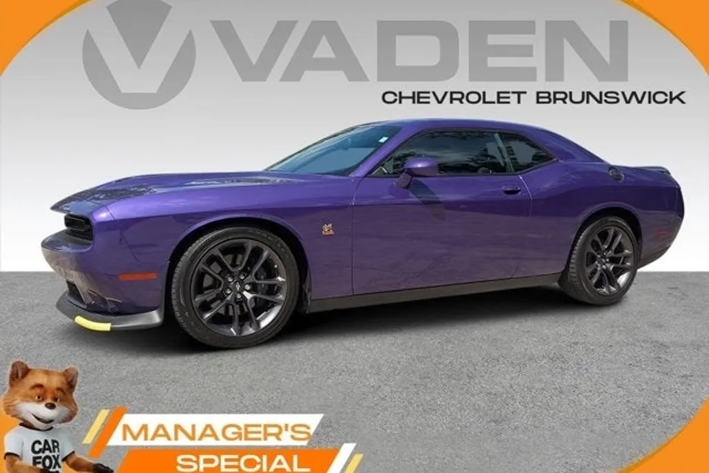 2023 Dodge Challenger R/T Scat Pack photo 1