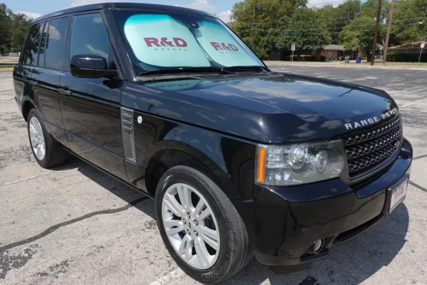 2011 Land Rover Range Rover HSE LUX photo 1