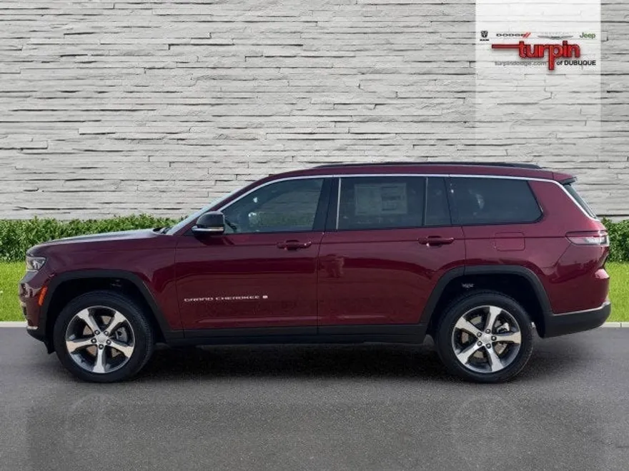 2025 Jeep Grand Cherokee Limited photo 1