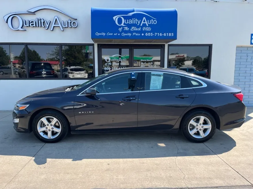 2023 Chevrolet Malibu 1LT photo 1