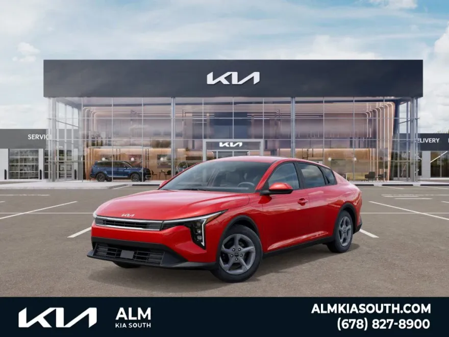 2025 Kia K4 LXS photo 1