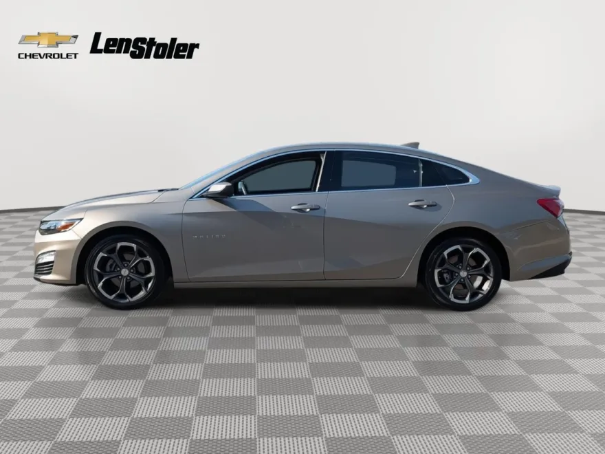 2022 Chevrolet Malibu photo 1