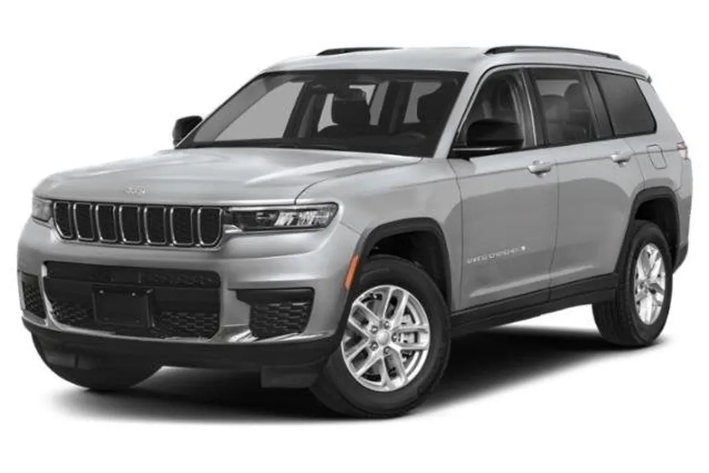 2025 Jeep Grand Cherokee Laredo photo 1