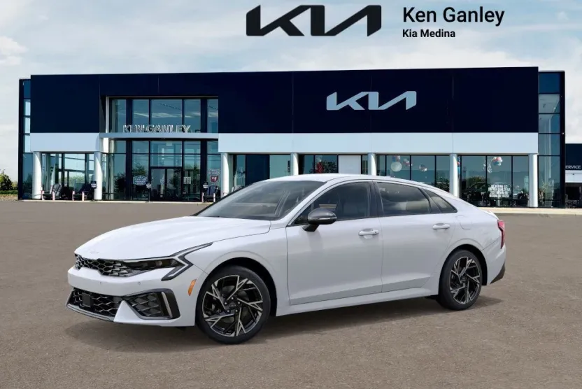 2026 Kia K5 GT-Line photo 1
