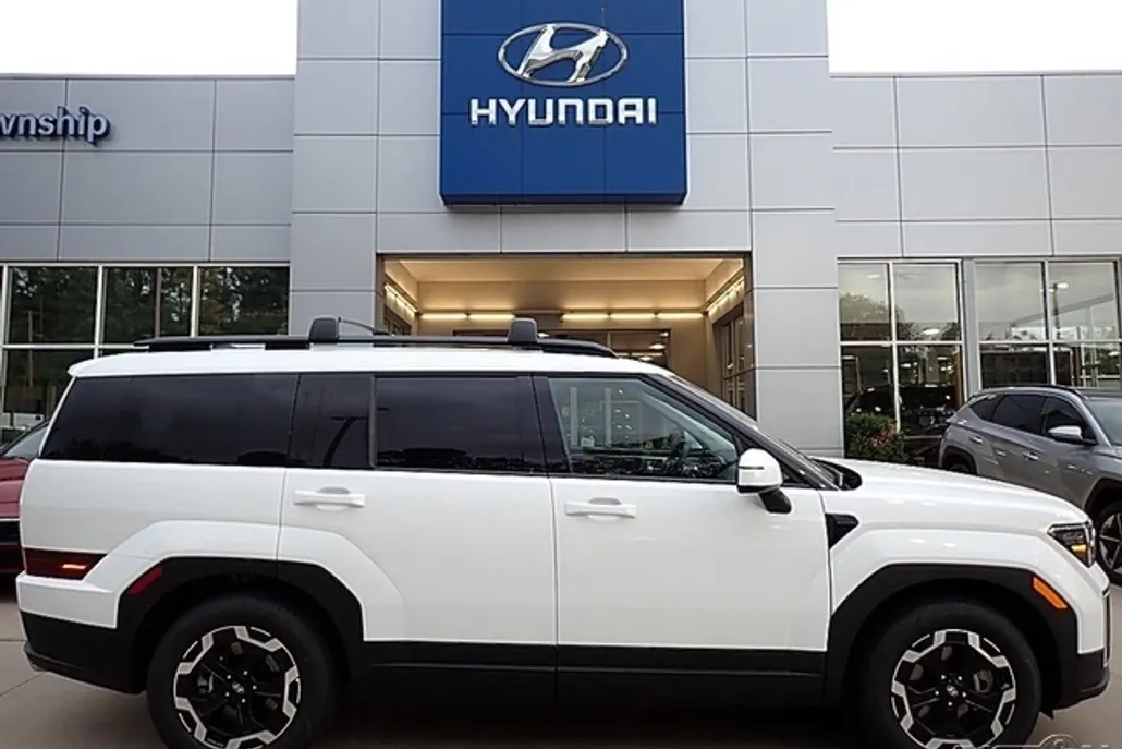 2026 Hyundai Santa Fe SEL photo 1