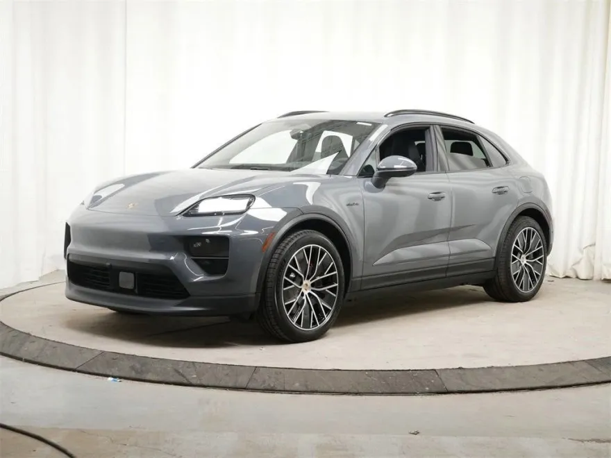 2025 Porsche Macan Electric photo 1