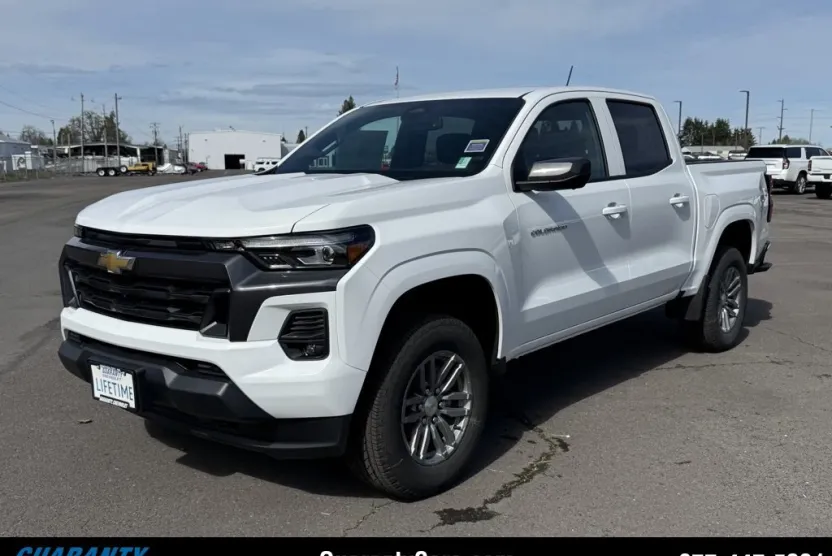 2025 Chevrolet Colorado Work Truck LT photo 1