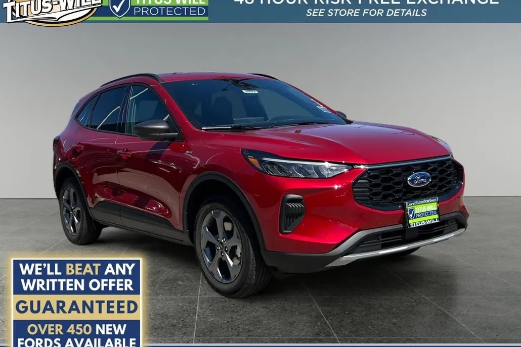 2025 Ford Escape ST-Line photo 1