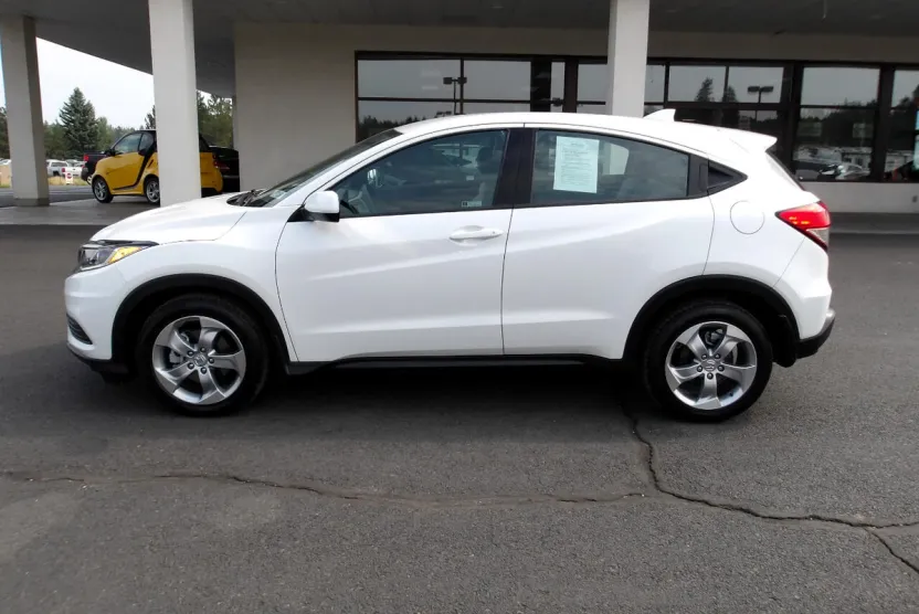 2022 Honda HR-V LX photo 1