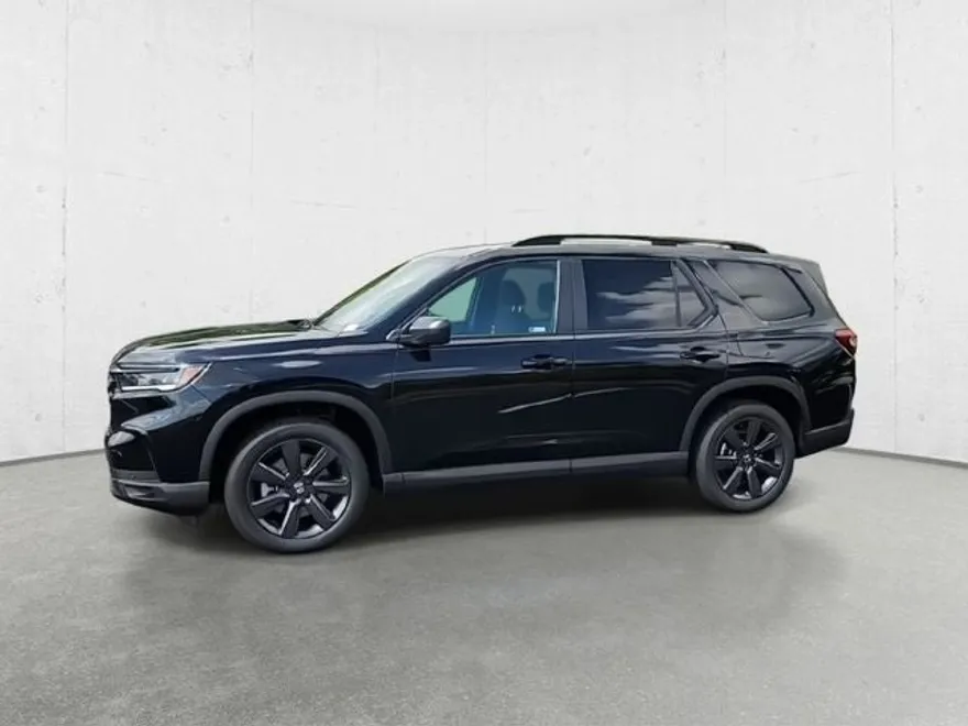 2025 Honda Pilot Sport photo 1
