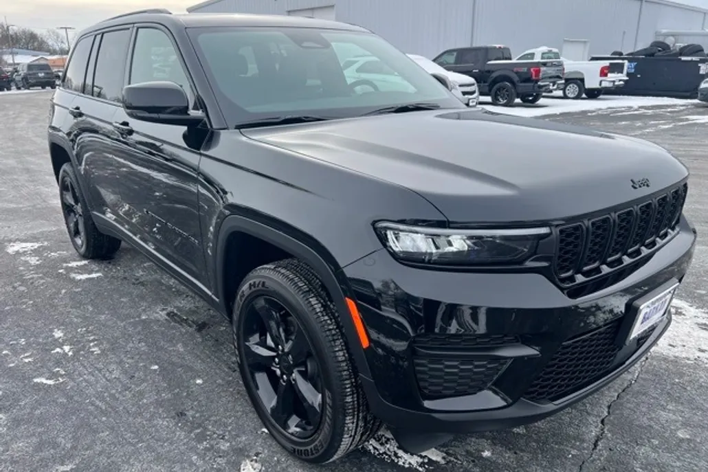 2025 Jeep Grand Cherokee Altitude X photo 1