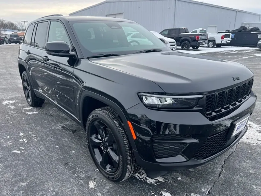 2025 Jeep Grand Cherokee Altitude X photo 1