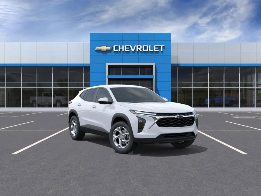 2025 Chevrolet Trax LS photo 1