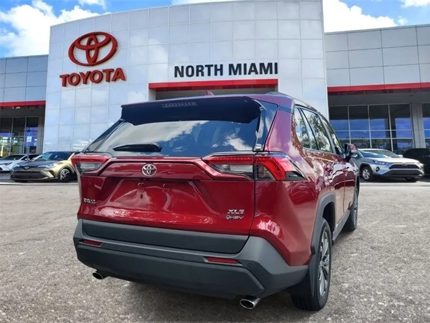 2025 Toyota RAV4 Hybrid XLE Premium photo 1