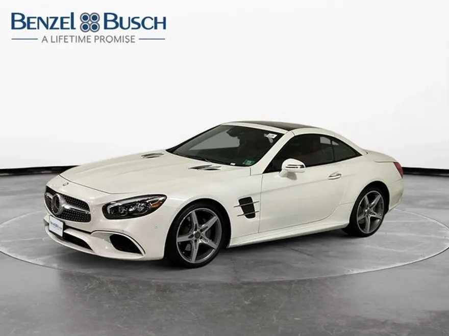 2017 Mercedes Benz SL 550 photo 1
