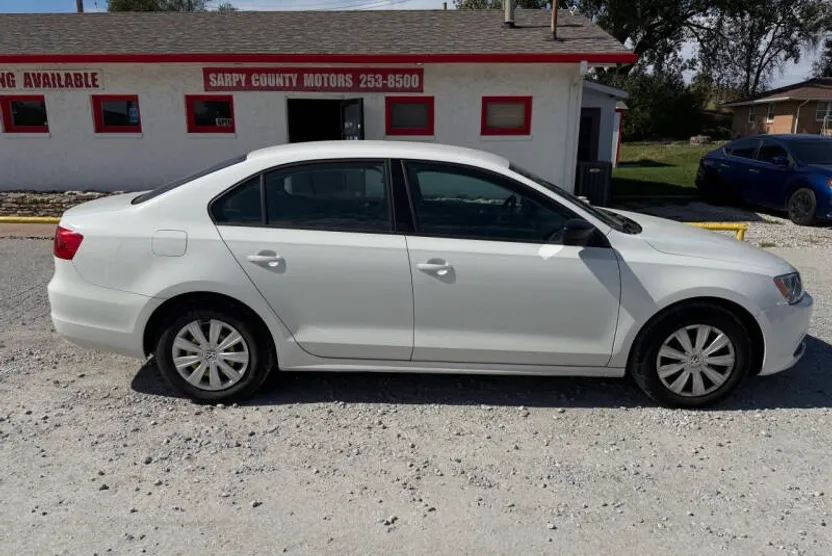2013 Volkswagen Jetta S photo 1
