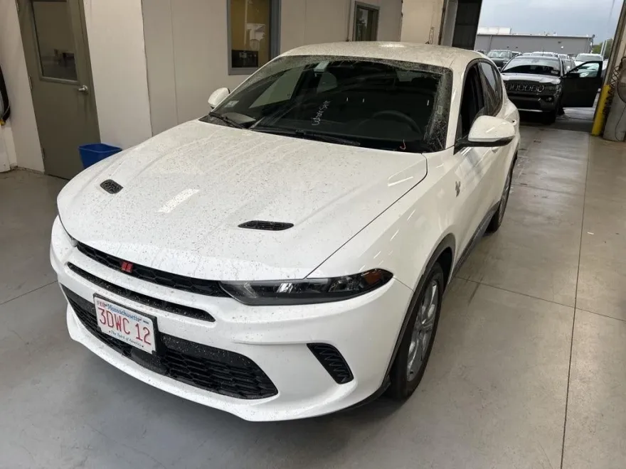 2024 Dodge Hornet R/T photo 1