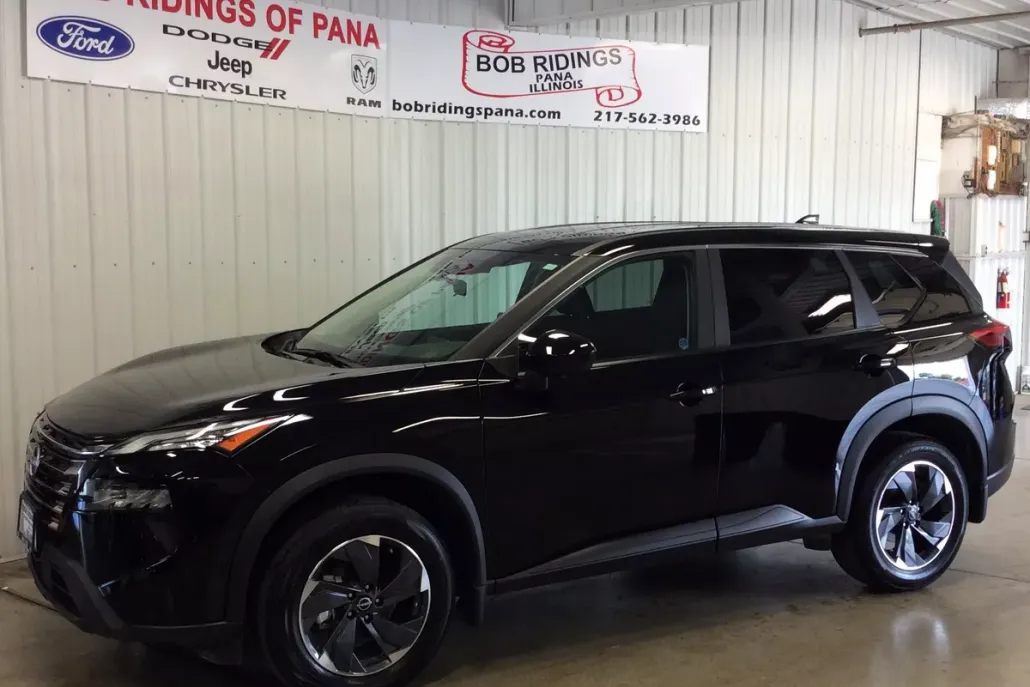 2024 Nissan Rogue SV photo 1