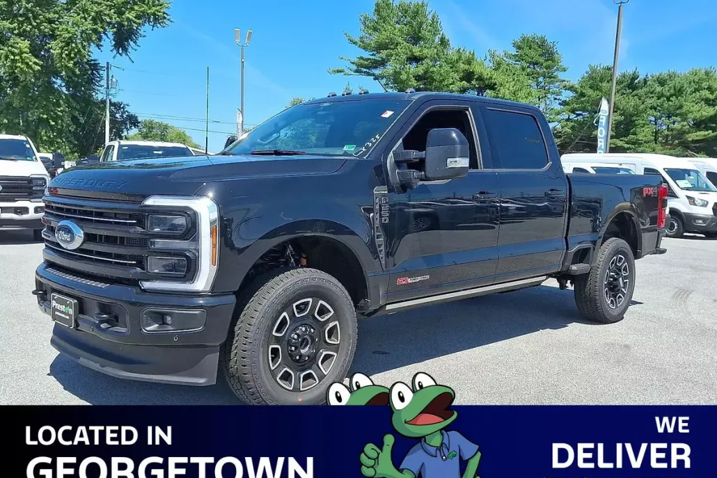 2025 Ford F-250 Platinum photo 1