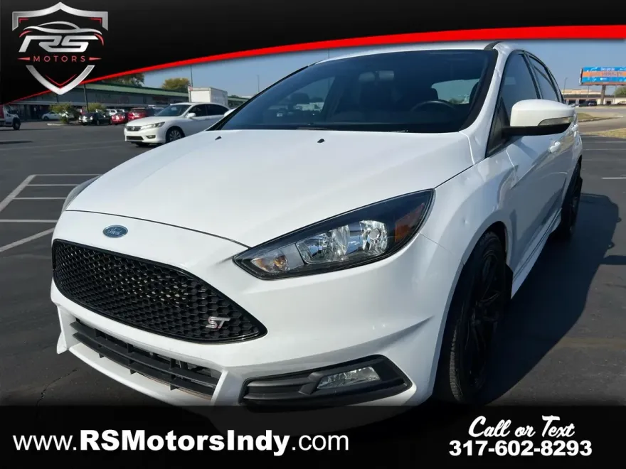 2017 Ford Focus ST photo 1