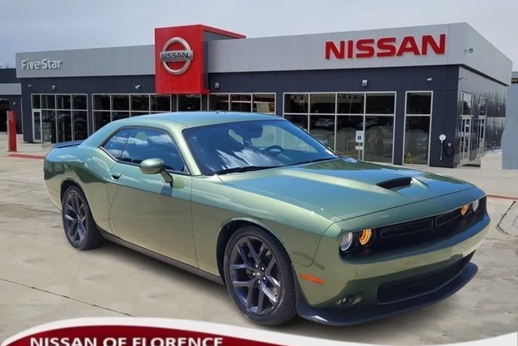 2022 Dodge Challenger GT photo 1