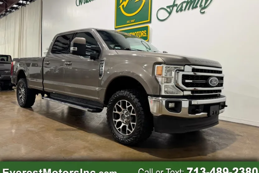 2020 Ford F-250 Lariat FX4 photo 1