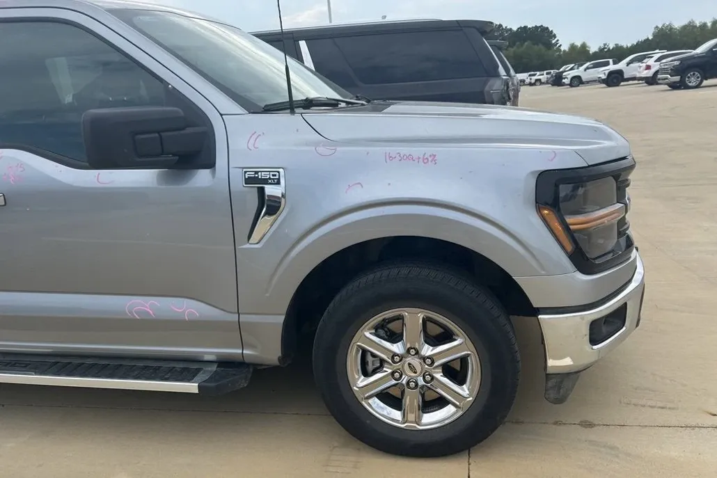 2025 Ford F-150 XLT photo 1