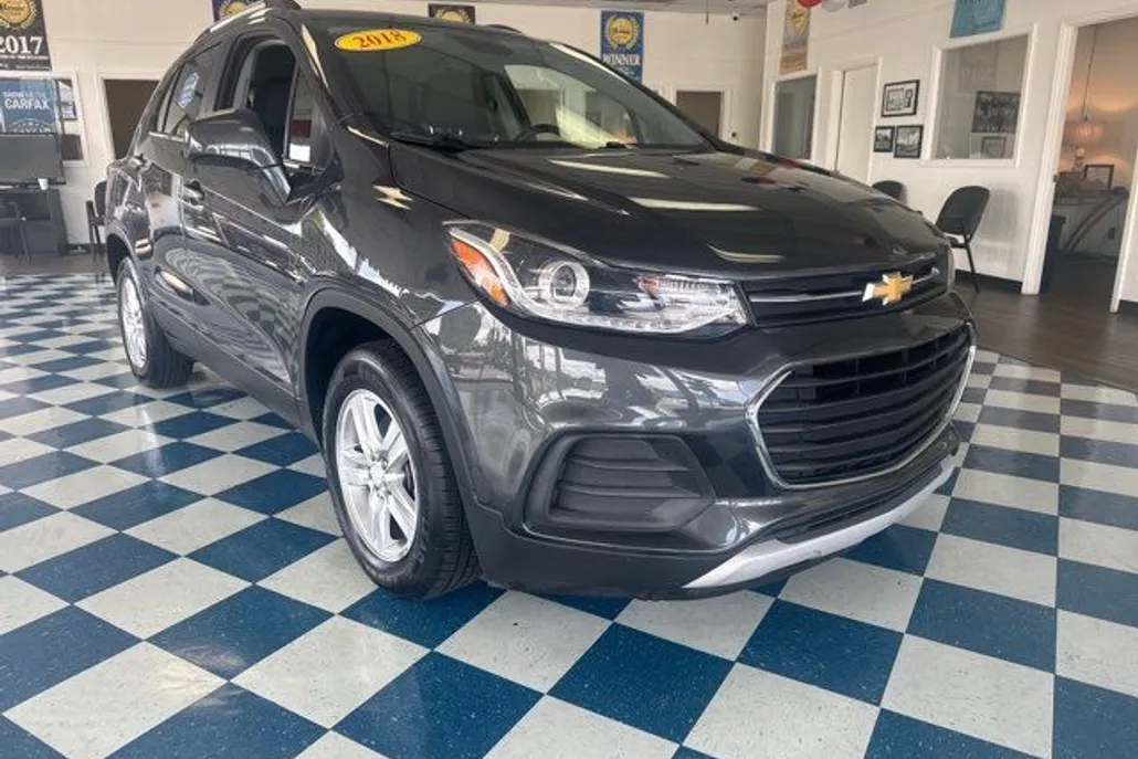 2018 Chevrolet Trax LT photo 1