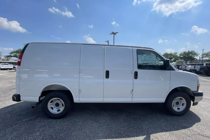 2025 Chevrolet Express Cargo 2500 Van photo 1