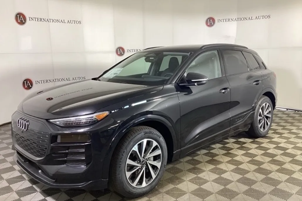 2025 Audi Q6 E-tron Prestige photo 1