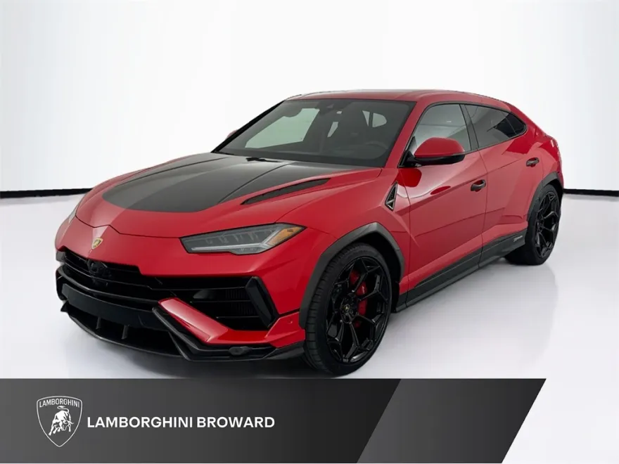 2023 Lamborghini Urus Performante photo 1