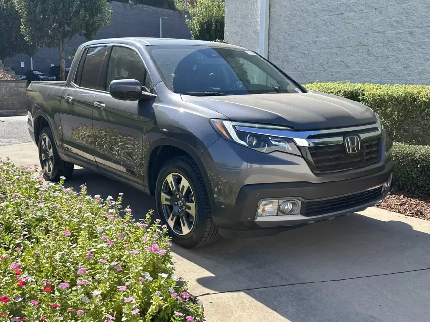 2019 Honda Ridgeline RTL-E photo 1