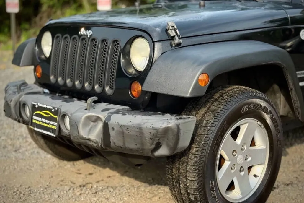 2011 Jeep Wrangler X photo 1