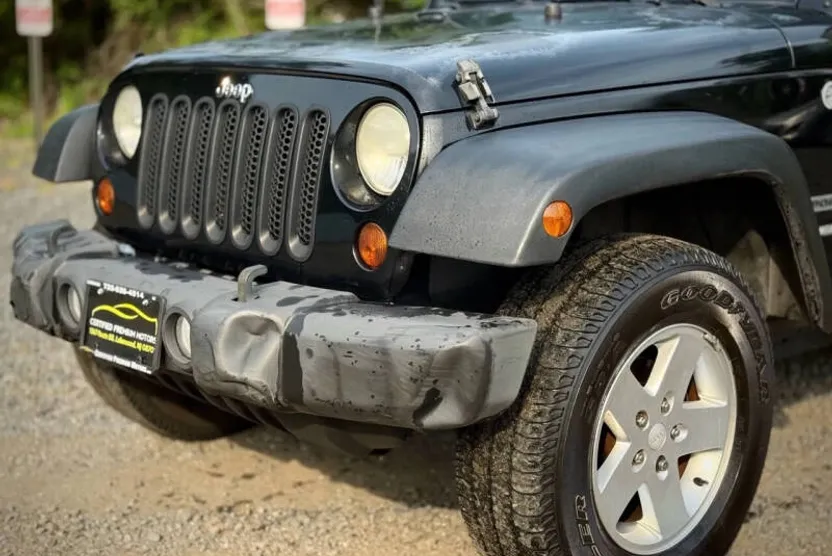 2011 Jeep Wrangler X photo 1