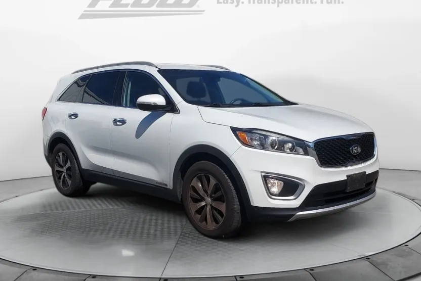 2017 Kia Sorento EX photo 1