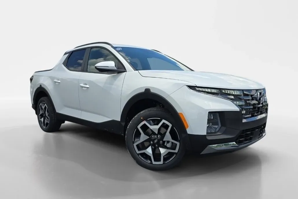 2024 Hyundai Santa Cruz Limited photo 1