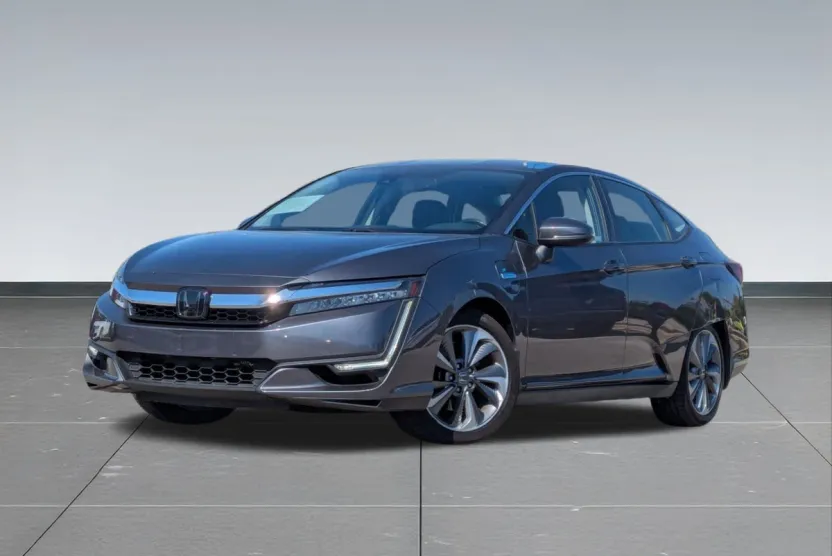 2018 Honda Clarity Plug-In Hybrid Touring photo 1
