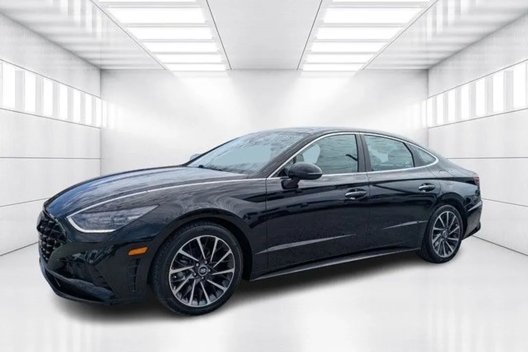 2022 Hyundai Sonata Limited photo 1
