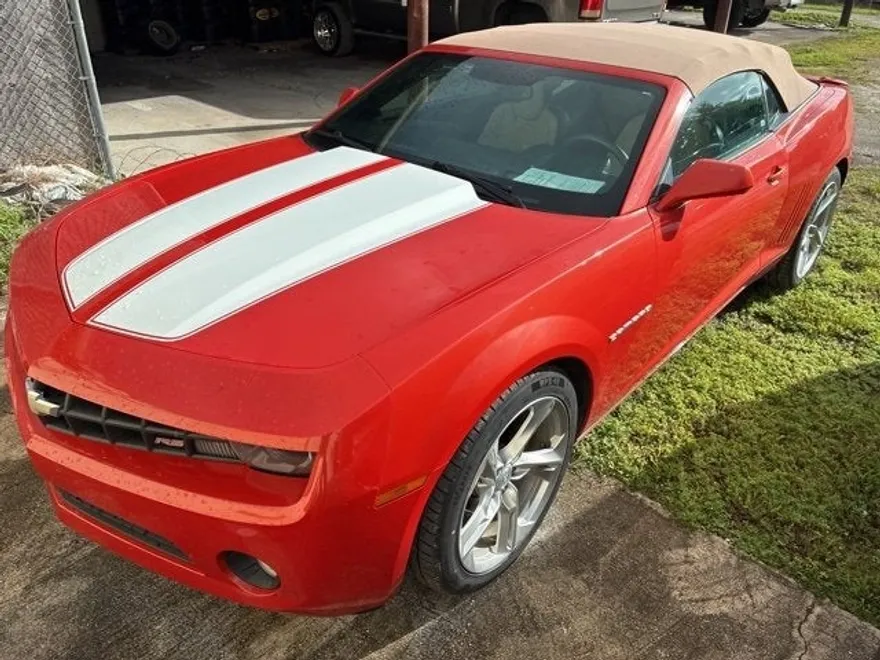 2011 Chevrolet Camaro 2LT photo 1