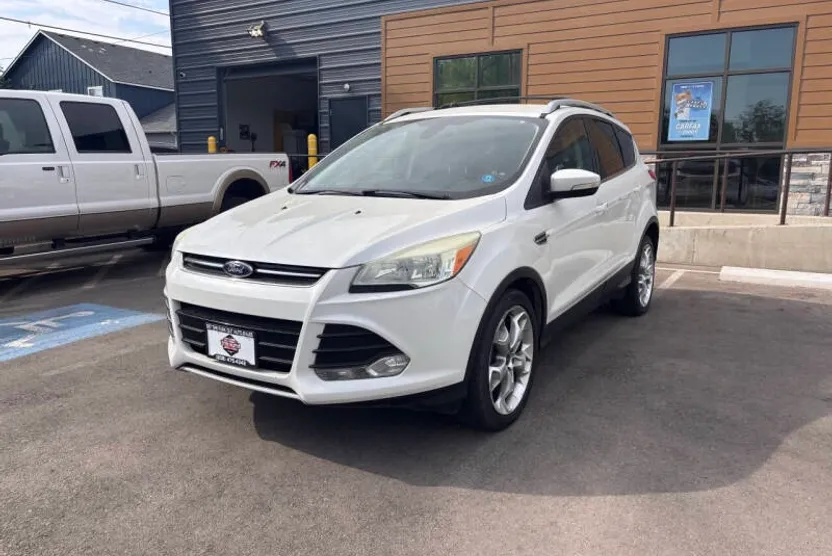 2015 Ford Escape Titanium photo 1
