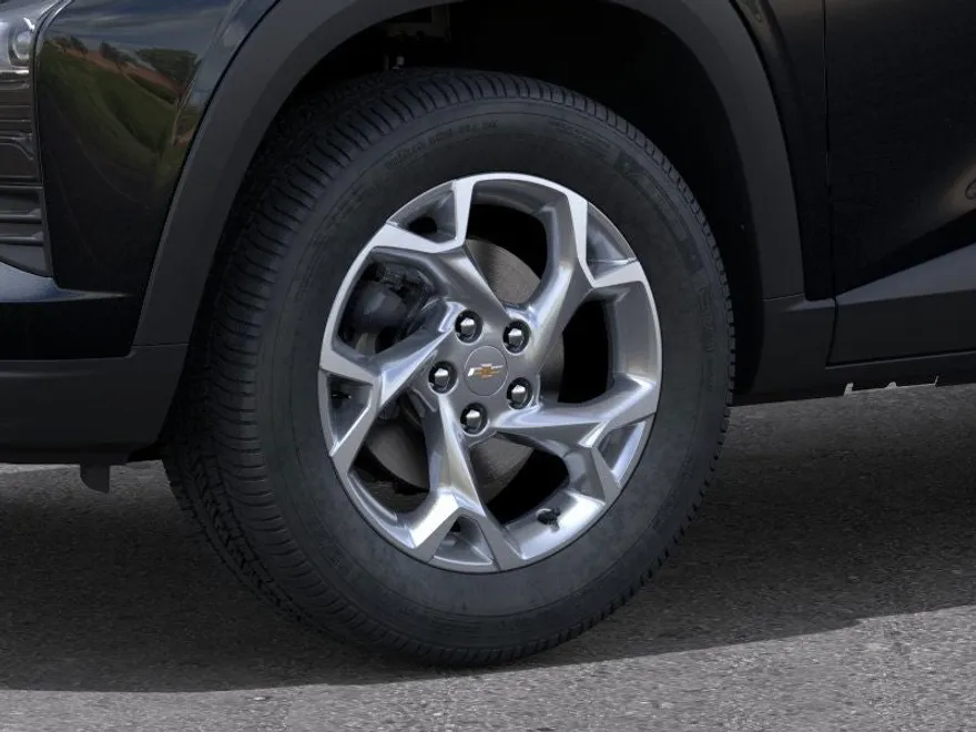 2025 Chevrolet Trax LS photo 1