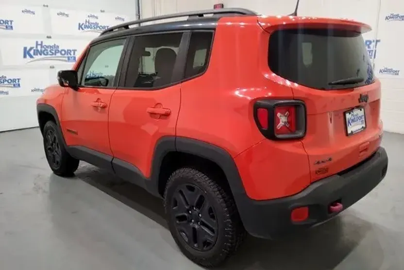 2018 Jeep Renegade Trailhawk photo 1
