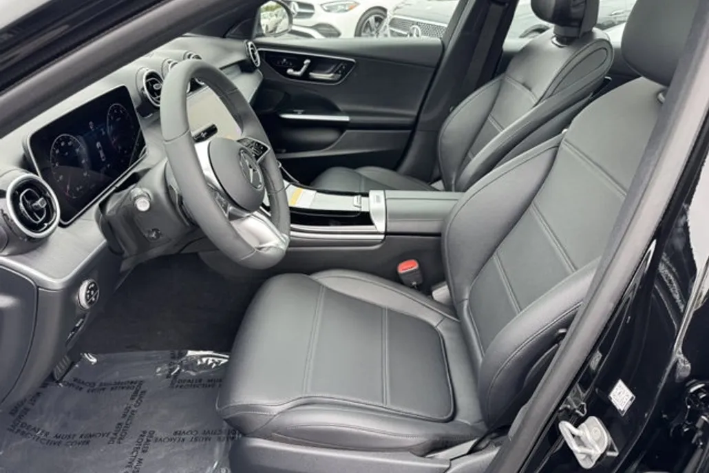 2025 Mercedes Benz C 300 4MATIC photo 1