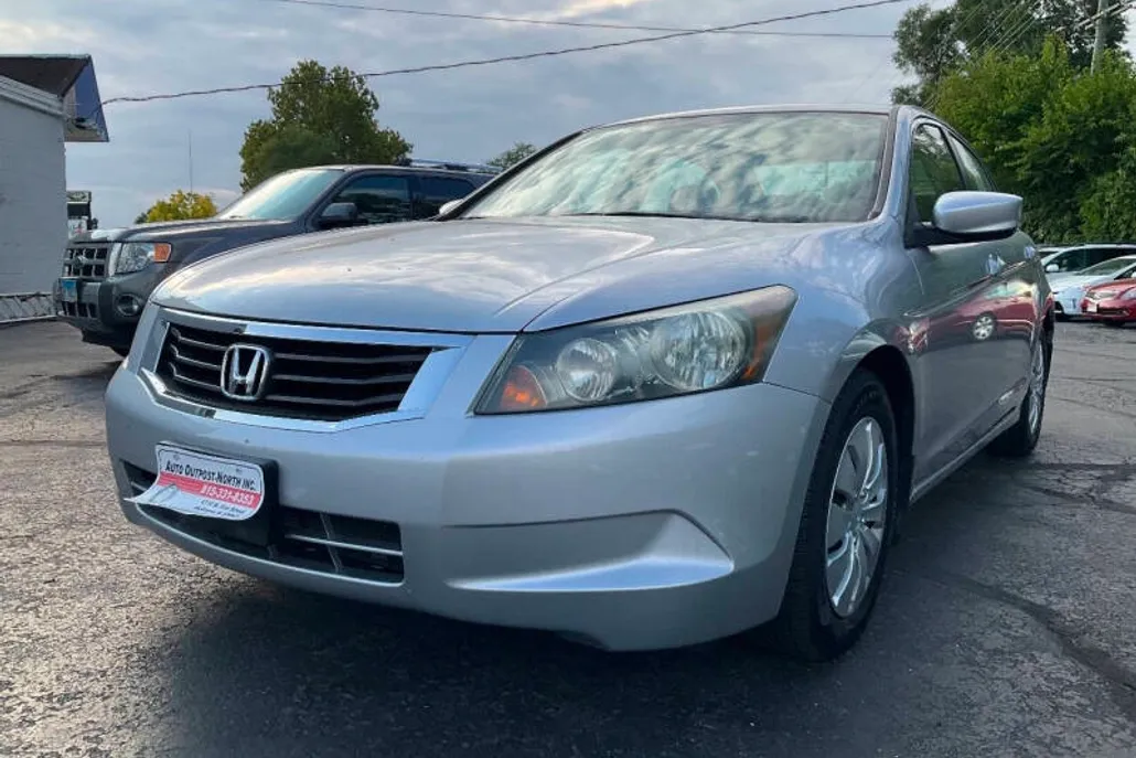 2010 Honda Accord LX photo 1
