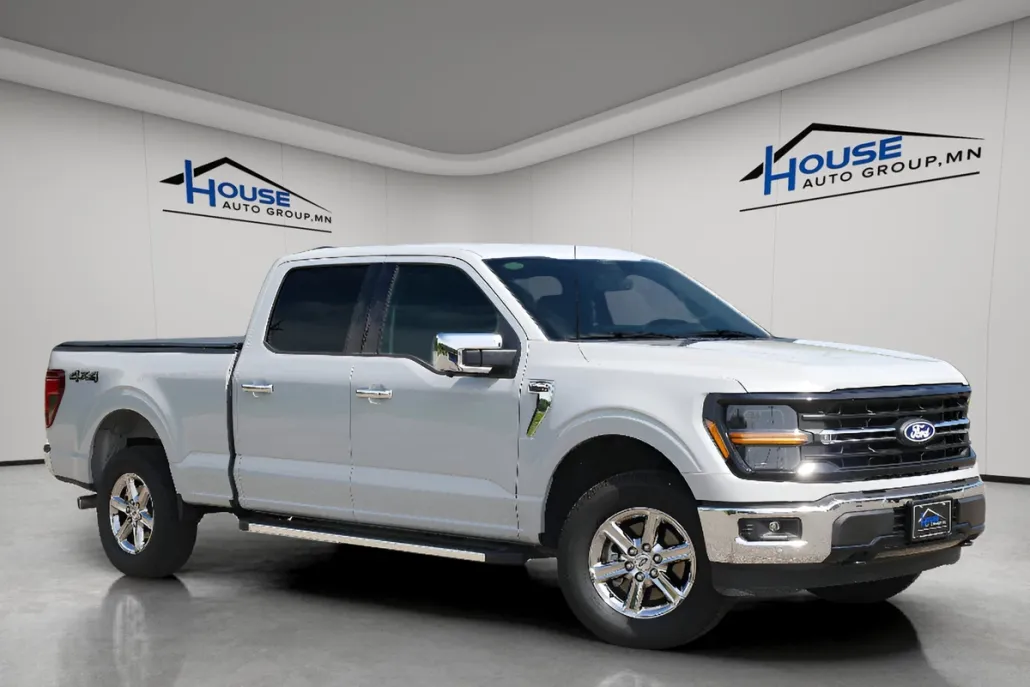 2024 Ford F-150 XLT photo 1