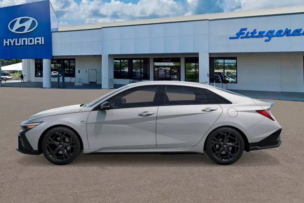 2025 Hyundai Elantra N Line photo 1